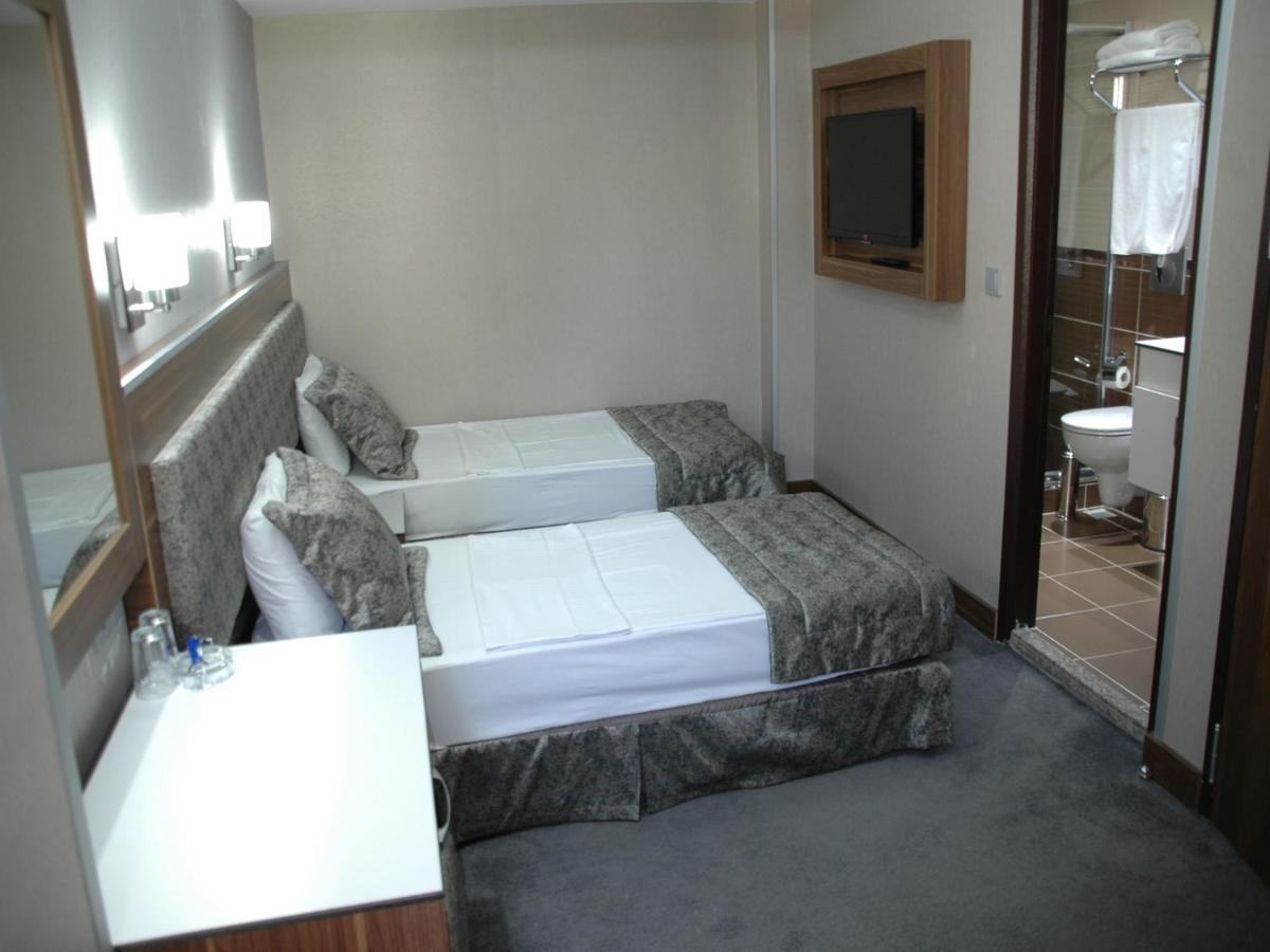 Hotel Buyuk Paris Isztambul Szoba fotó